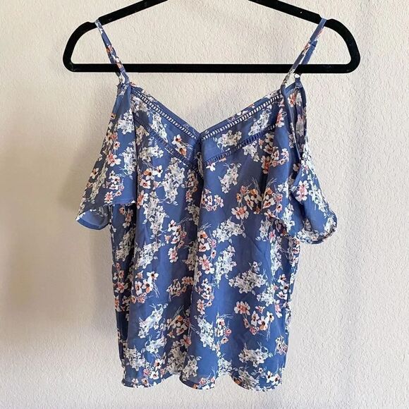 Cold Shoulder Floral Top - Picture 1 of 3